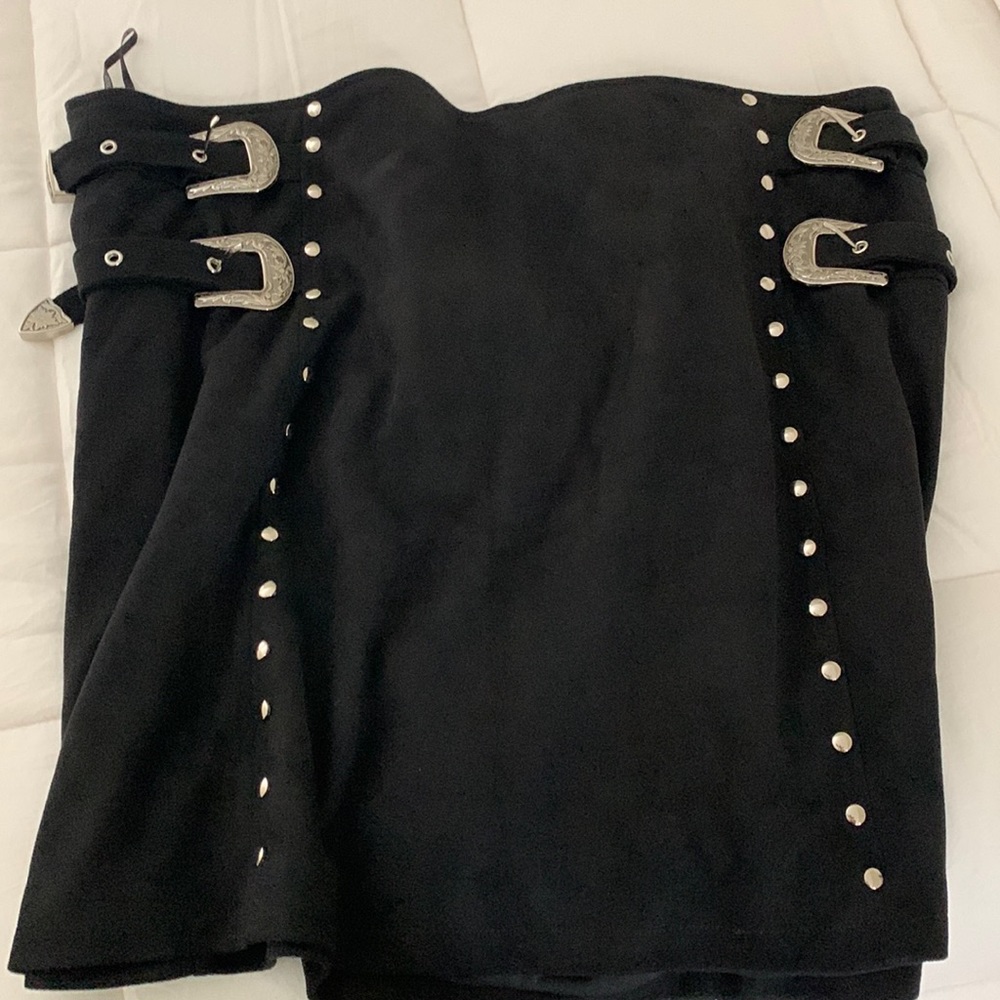 Forever 21 back suede skirt